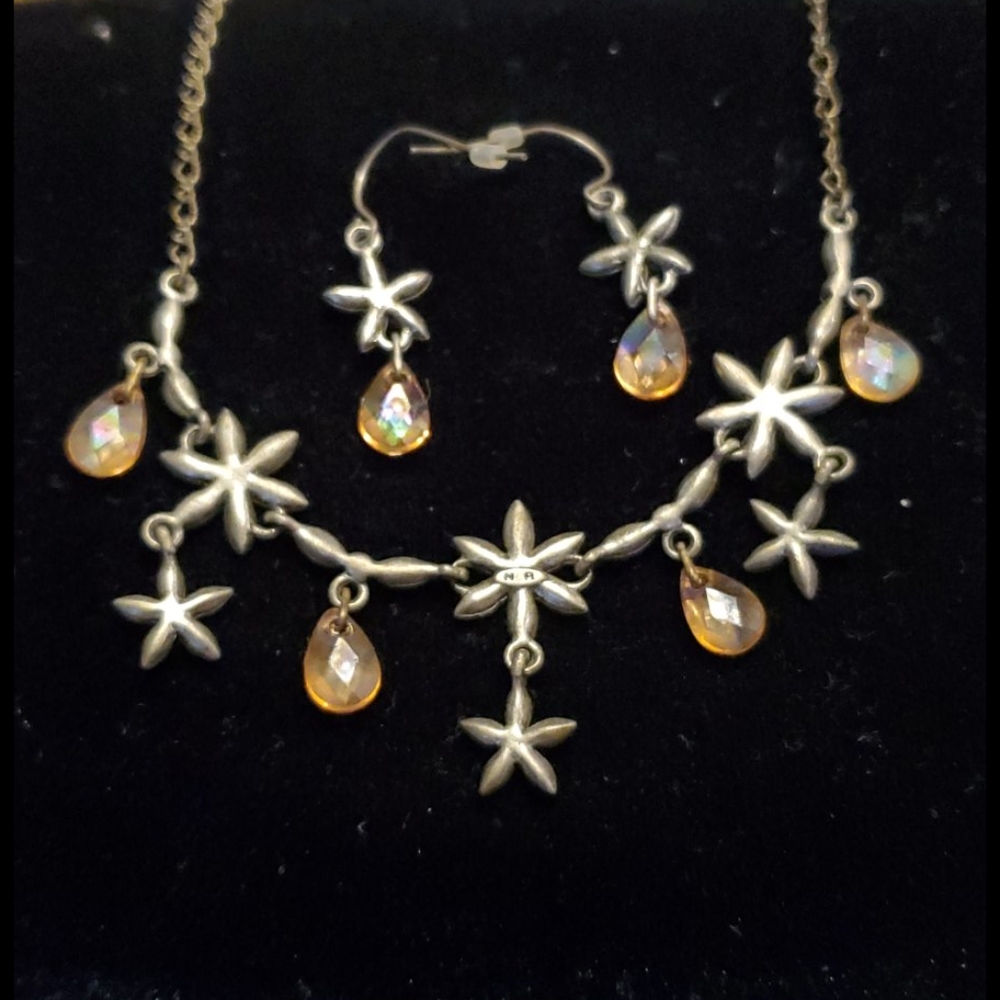 Necklace & earrings - Picture 2 of 2